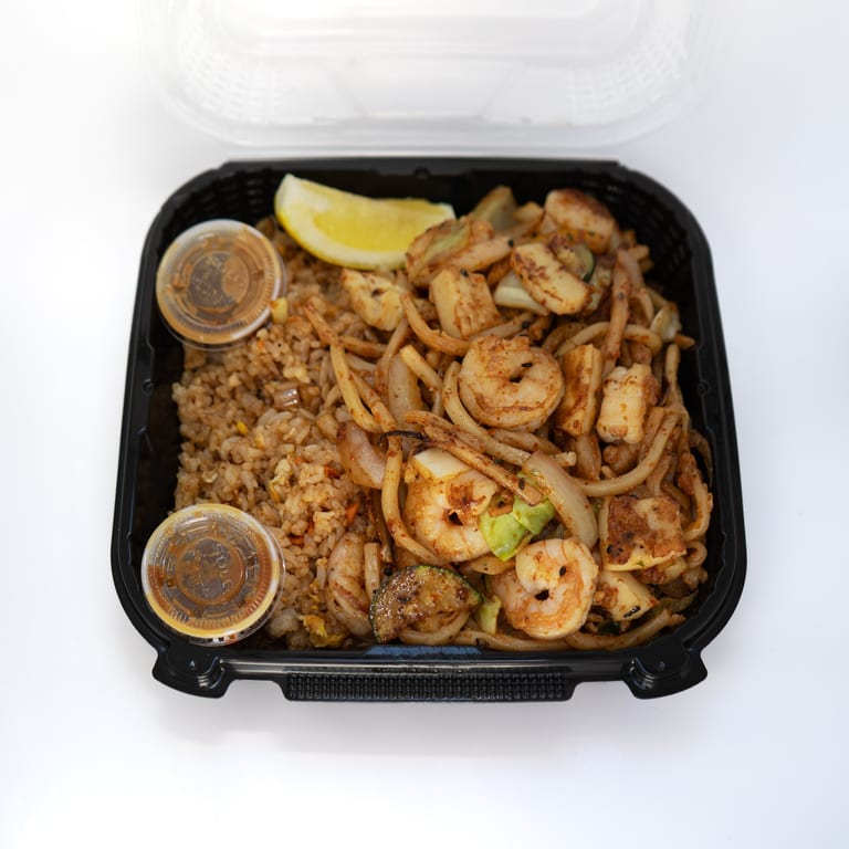 Savor Your Lunch with Us